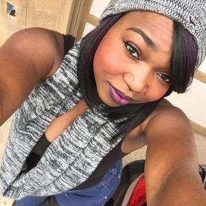 Meet your Posher, Courtney